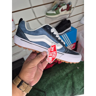Zapatillias Vans Knu Skool...