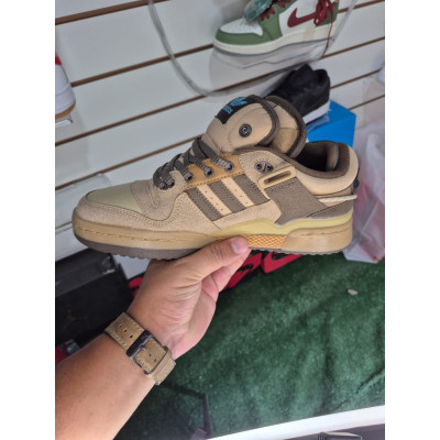 BAD BUNNY MARRONES FORUM